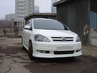 2001 Toyota Ipsum Wallpapers