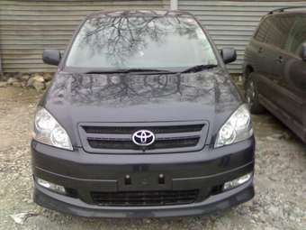 2001 Toyota Ipsum Pictures