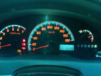 2001 Toyota Ipsum Pictures
