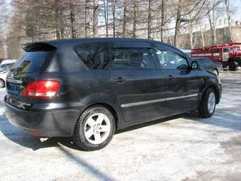 2001 Toyota Ipsum Wallpapers