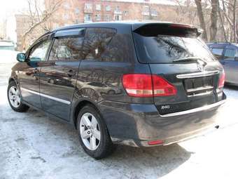 2001 Toyota Ipsum Images