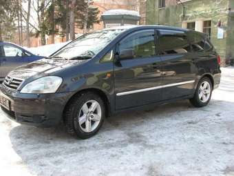 2001 Toyota Ipsum Pictures
