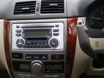 2001 Toyota Ipsum Pictures