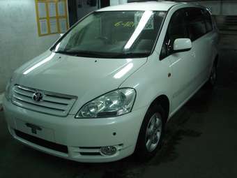 2001 Toyota Ipsum For Sale