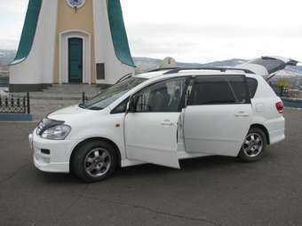 2001 Toyota Ipsum For Sale