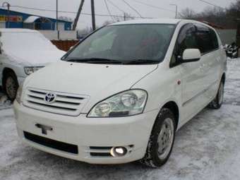 2001 Toyota Ipsum Pics