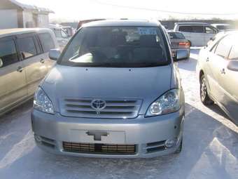 2001 Toyota Ipsum Pictures