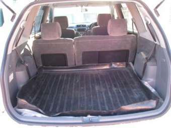 2001 Toyota Ipsum Photos