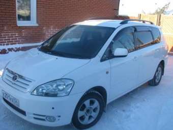 2001 Toyota Ipsum Pictures