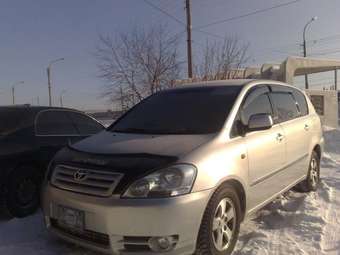 2001 Toyota Ipsum Pictures