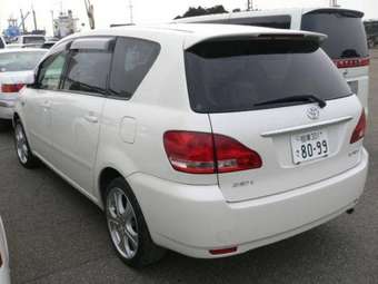 2001 Toyota Ipsum Pics