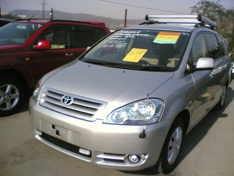 2002 Toyota Ipsum