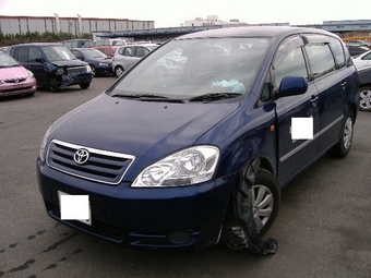 2002 Toyota Ipsum