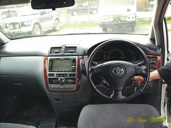 Toyota Ipsum