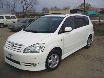 2002 Toyota Ipsum