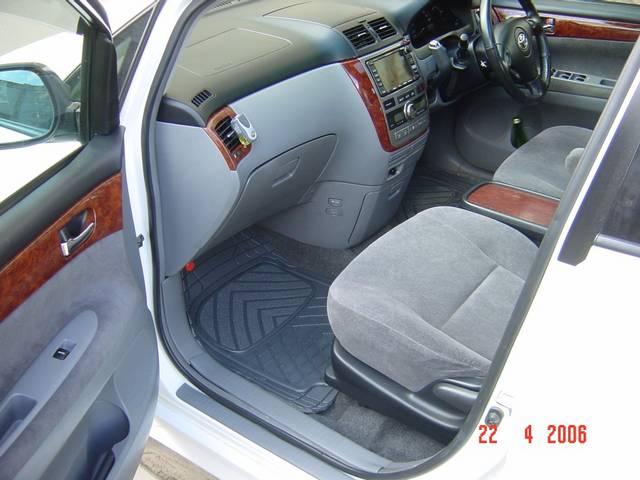 2002 Toyota Ipsum