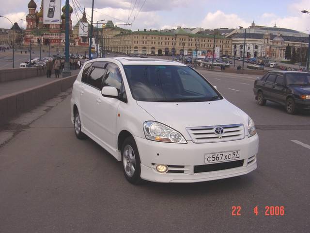 2002 Toyota Ipsum