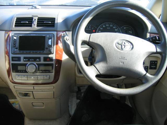 2002 Toyota Ipsum