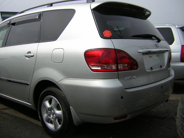 2002 Toyota Ipsum