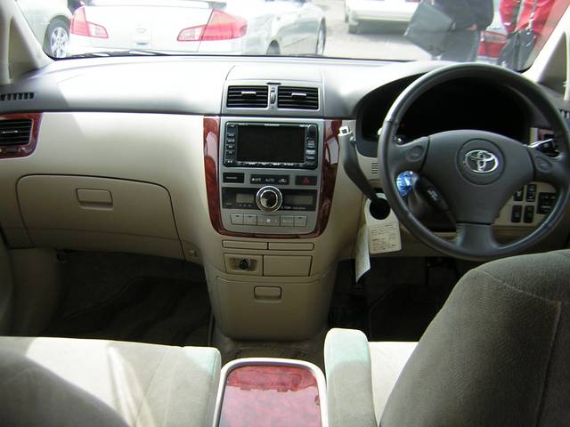 2002 Toyota Ipsum