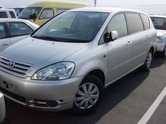 2002 Toyota Ipsum