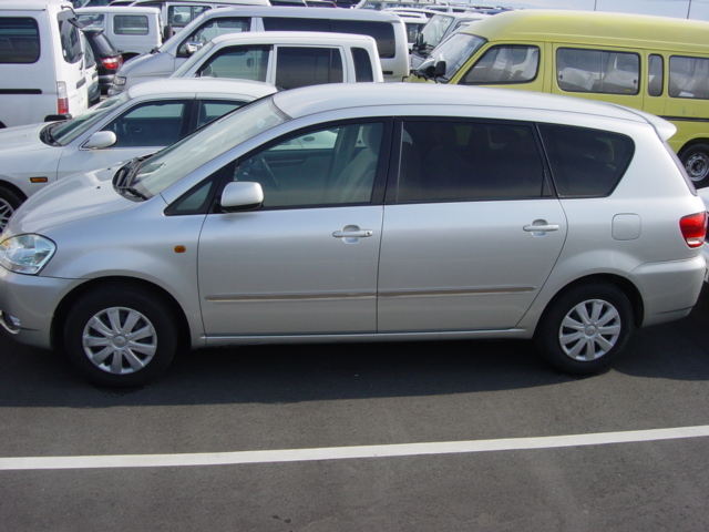 2002 Toyota Ipsum