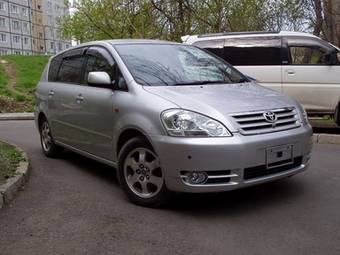 2002 Toyota Ipsum