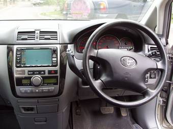 Toyota Ipsum