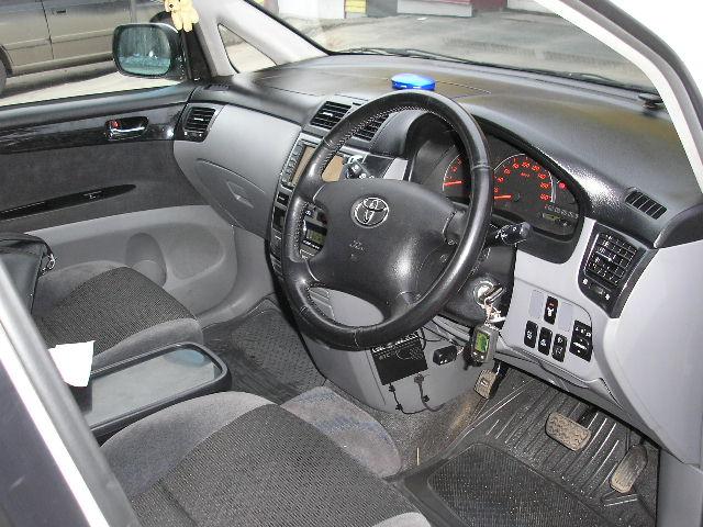 2002 Toyota Ipsum