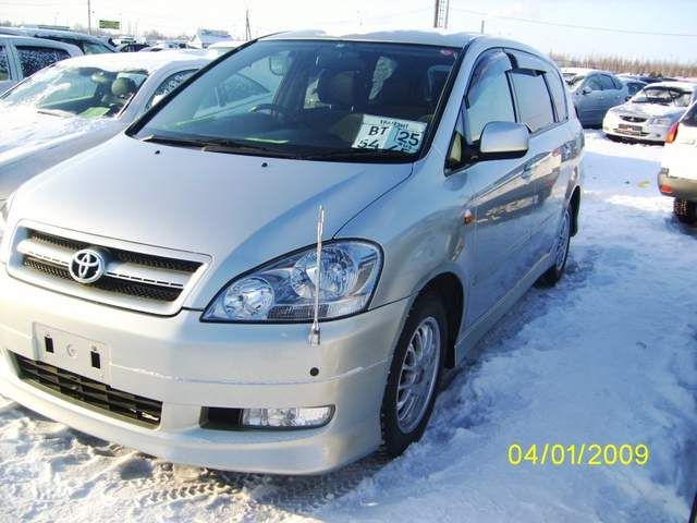 2002 Toyota Ipsum
