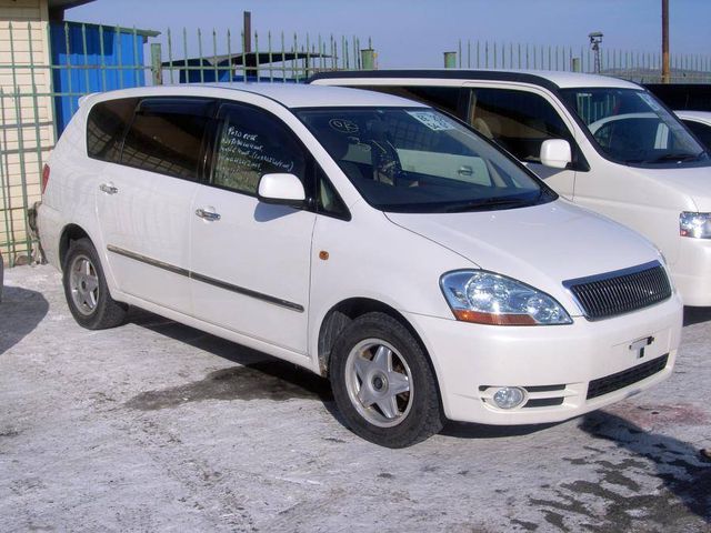 2002 Toyota Ipsum