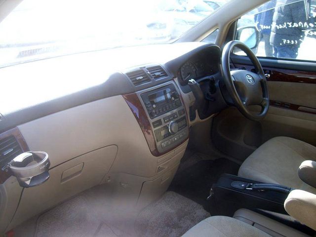 2002 Toyota Ipsum