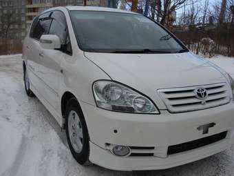 Toyota Ipsum