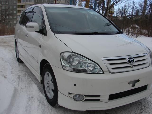 2002 Toyota Ipsum