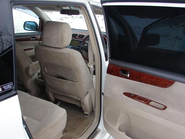 2002 Toyota Ipsum