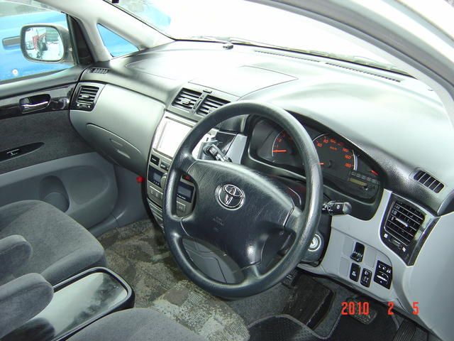 2002 Toyota Ipsum