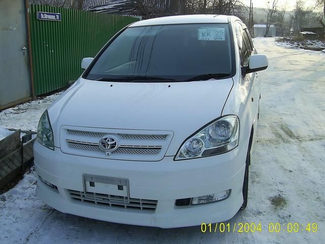 2002 Toyota Ipsum