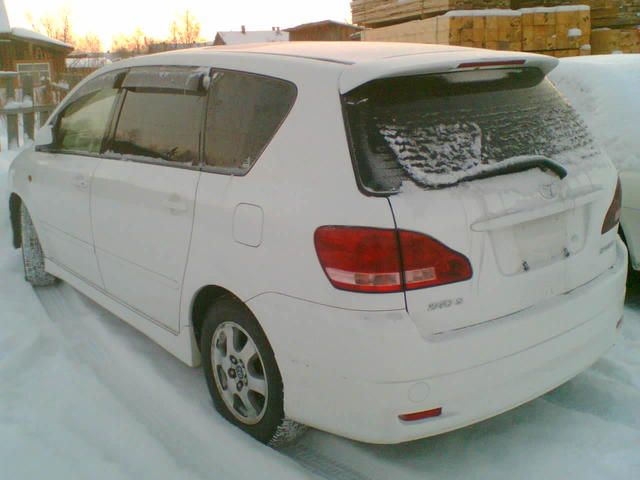 2002 Toyota Ipsum