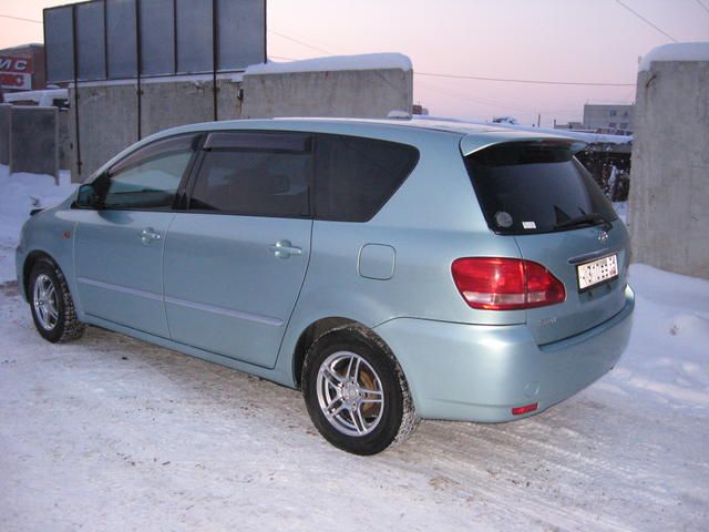 2002 Toyota Ipsum