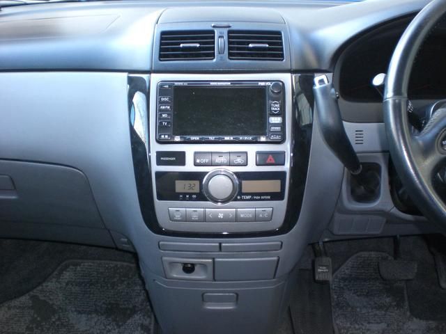 2002 Toyota Ipsum