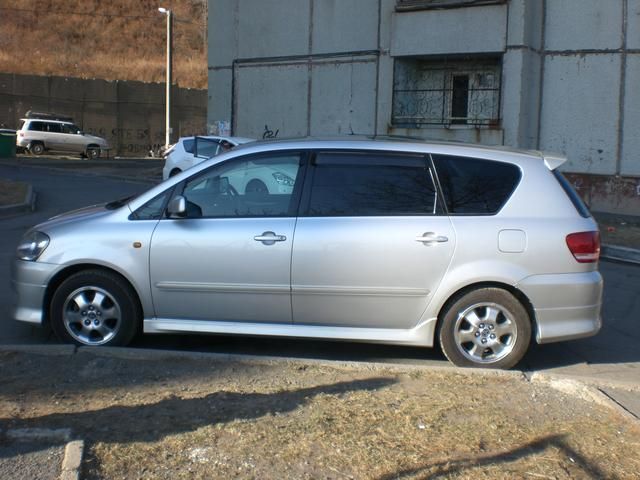 2002 Toyota Ipsum