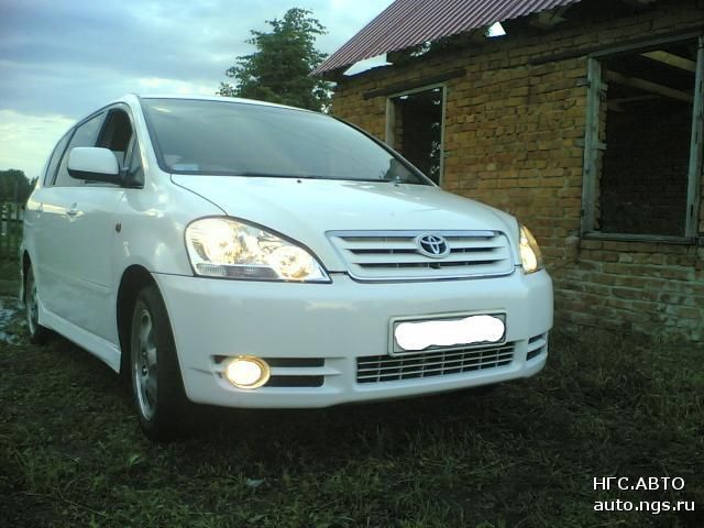 2002 Toyota Ipsum