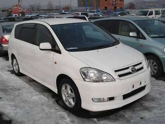 2002 Toyota Ipsum