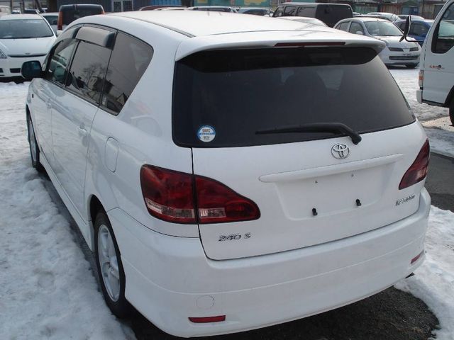 2002 Toyota Ipsum