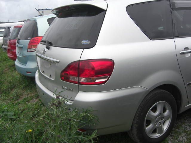 2002 Toyota Ipsum