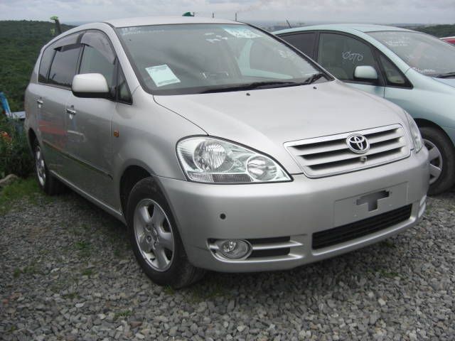 2002 Toyota Ipsum