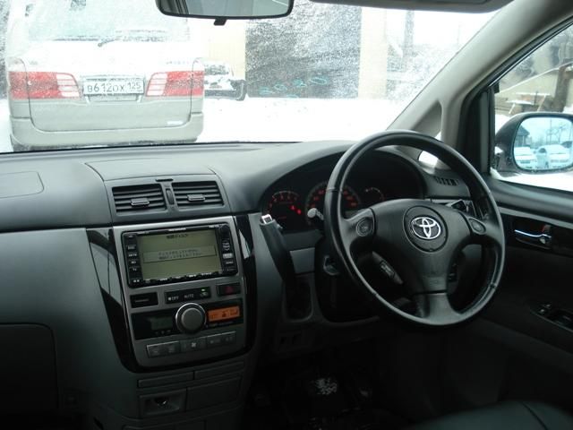2002 Toyota Ipsum