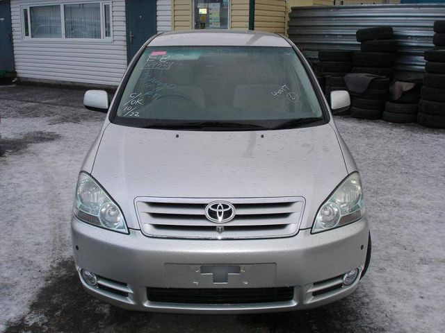 2002 Toyota Ipsum