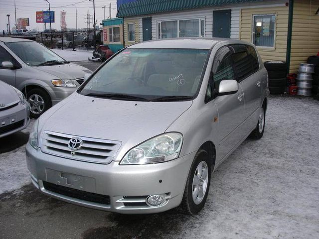 2002 Toyota Ipsum