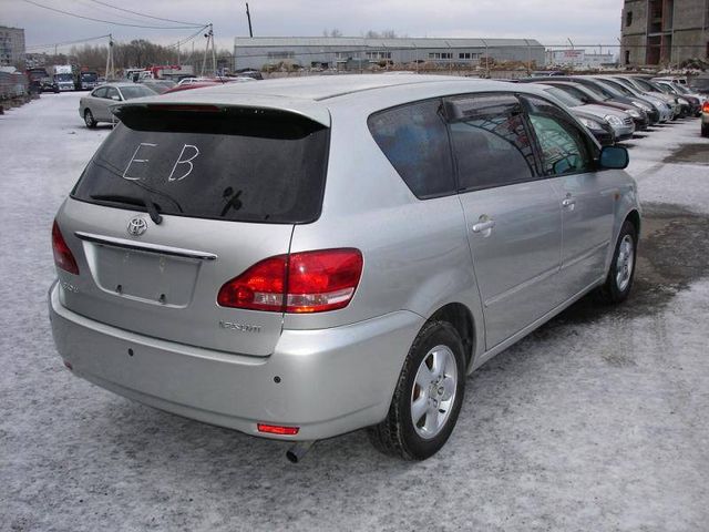 2002 Toyota Ipsum